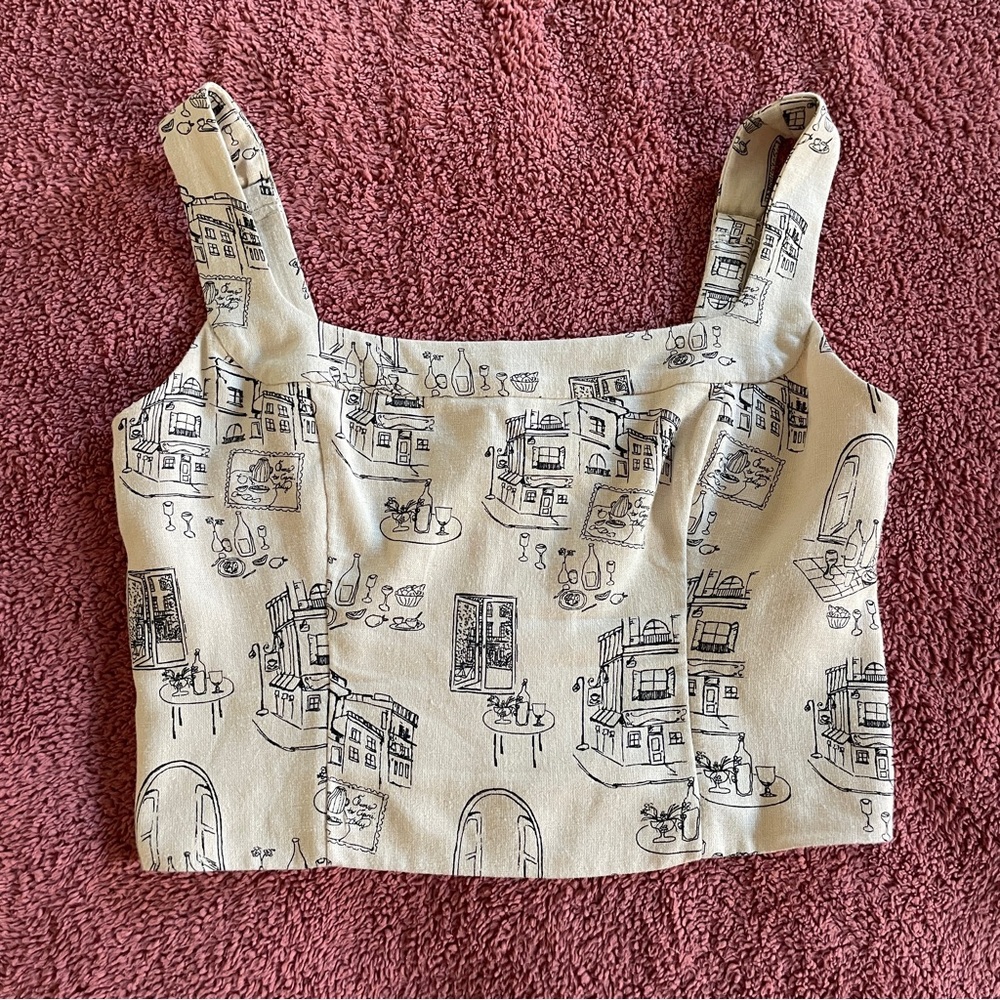 Abercrombie & Fitch Cream Cropped Tank with Black Sketch Print
